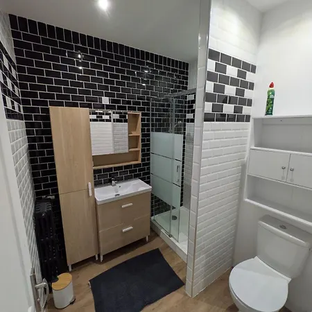 בית נופש Townhouse In Center