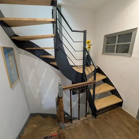 Townhouse In Center בית נופש