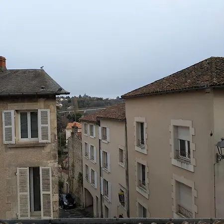 Townhouse In Center פואטייה