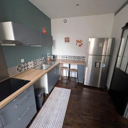 Semesterbostad Townhouse In Center Poitiers