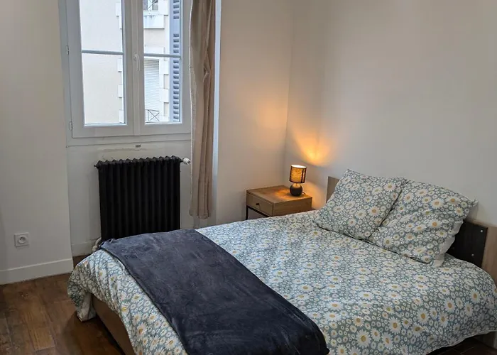 Townhouse In Center Holiday home Poitiers